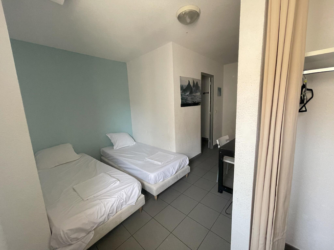 Bedroom 2, Balaena, Bouches-du-Rhône