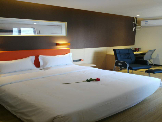Bedroom 2, 7 Days Premium·Tangshan People's Hospital, Tangshan
