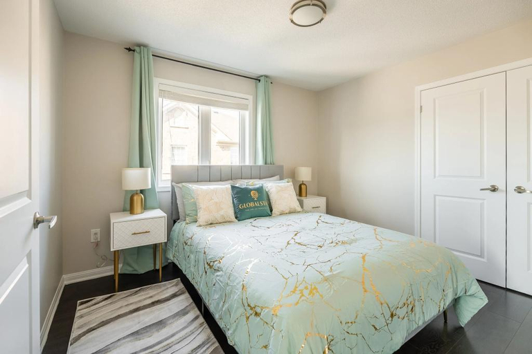 Bedroom 2, GLOBALSTAY. Modern 3 Bedroom House in Brampton , Peel