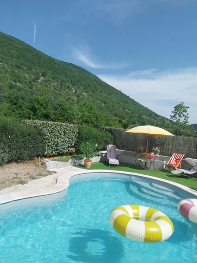 Sport & Beauty, L'olivier sur la place, Alpes-de-Haute-Provence
