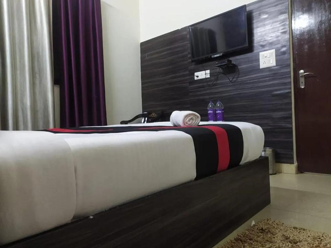 Bedroom 4, Staygo Hotel Near Haridwar Railway Station, Hardwar