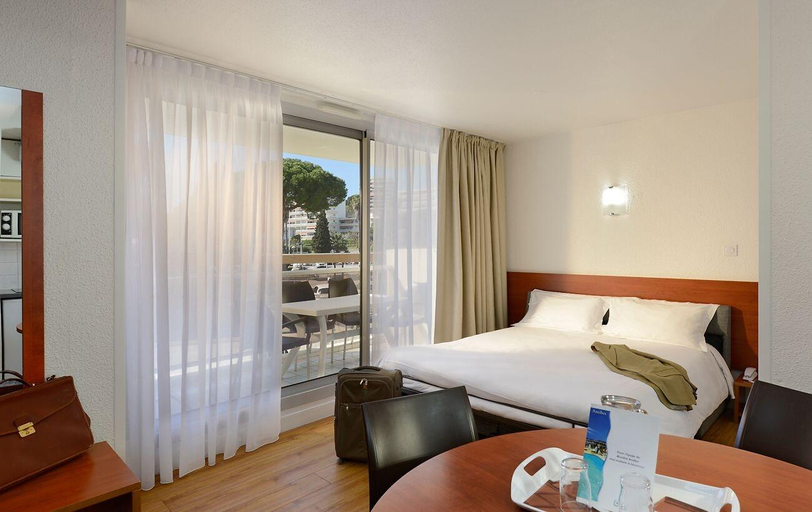 Bedroom 3, Residence Resideal Antibes, Alpes-Maritimes