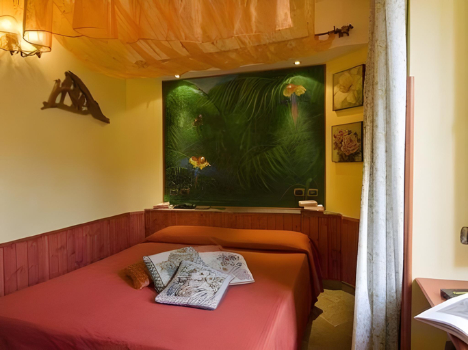 Bedroom 4, Hotel Europeo, Napoli
