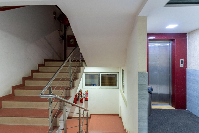 Public Area 2, Hotel Kohinoor Plaza, Ahmadabad