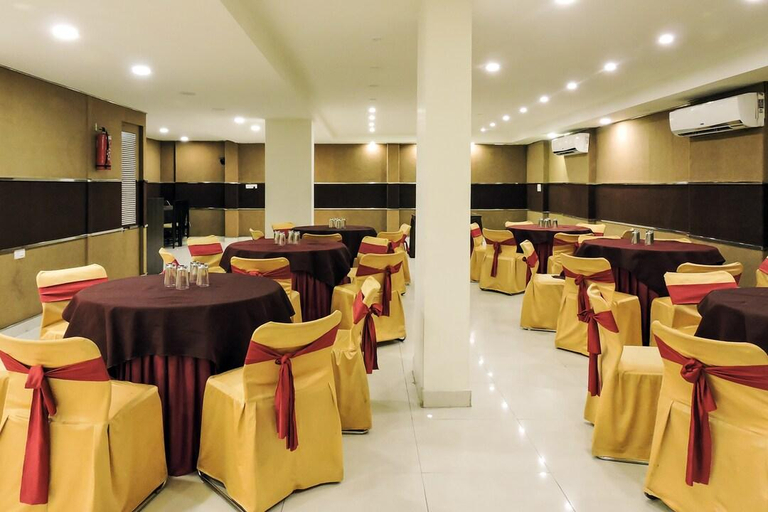 Food & Drinks 5, Hotel Royal Villas, Bhopal
