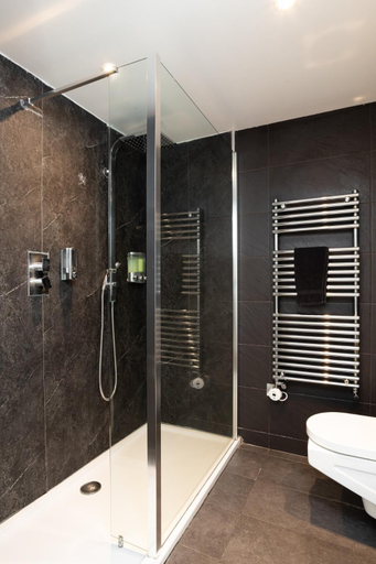 Bathroom 3, Holiday Lets London 2, London