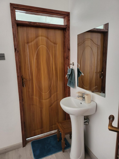Bathroom 3, Le Tai Village Resort & Spa, Kieni