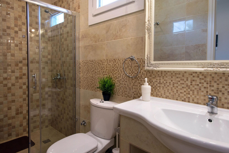 Bathroom 4, Porto Kassiopi Apartments, Ionian Islands