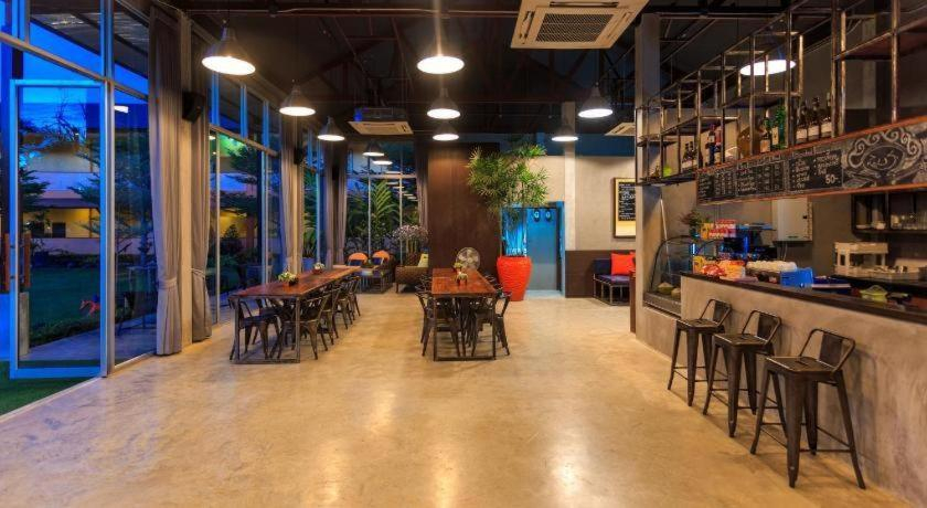 Food & Drinks 5, Tamali Hotel, Phra Phrom