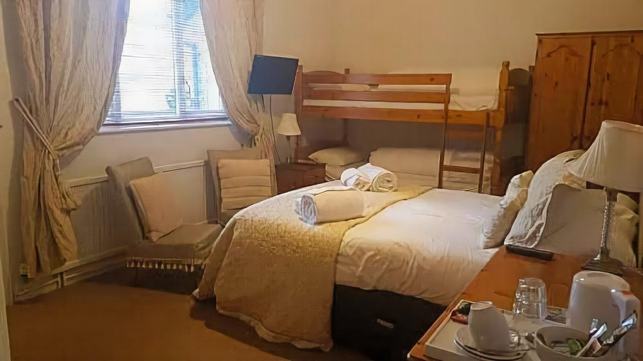 Bedroom 2, The Limes, York