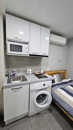In-Room Kitchen 2, Stella Hostel, Gangnam
