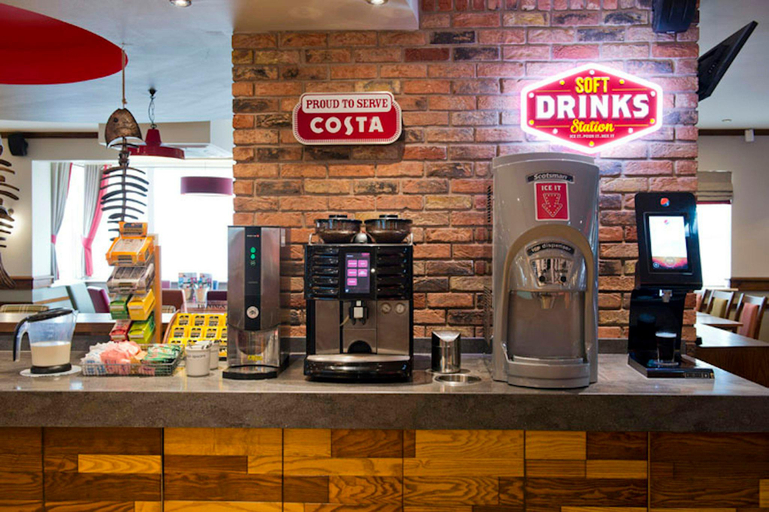 Food & Drinks 2, Premier Inn Wigan - M6 J25, Wigan