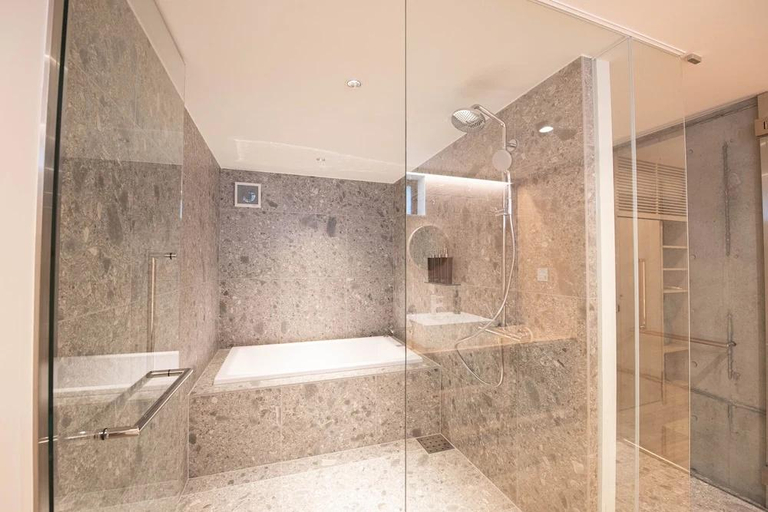 Bathroom 4, Spatiumginza Pony, Chūō