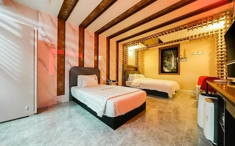 Bedroom, Pohang Jangseongdong Hotel Laus Deo, Pohang