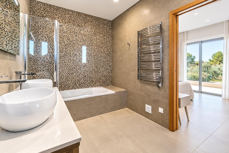Bathroom 4, Holiday House Beach Porto Mos by Villas Key, Lagos