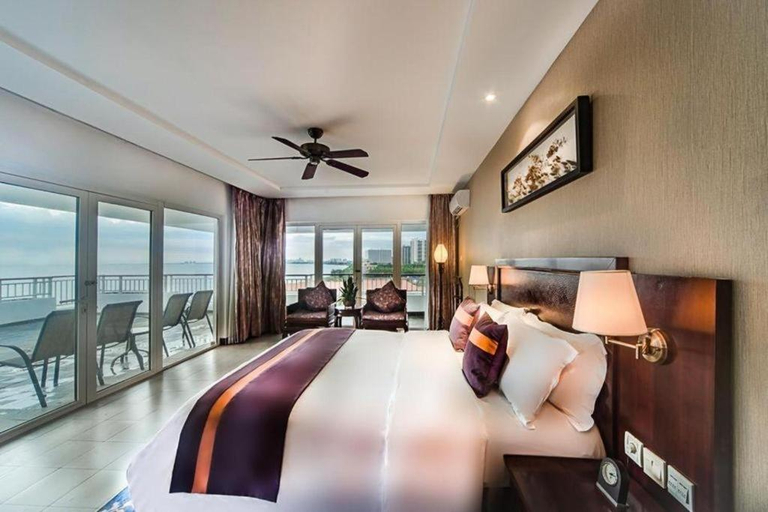 Bedroom 3, Haikou West Coast Hotel, Hainan