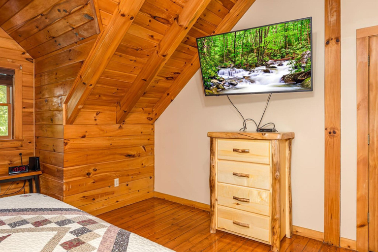 Others 4, Pigeon Forge Cabin Game Room Dog Friendly Hot Tub, Sevier