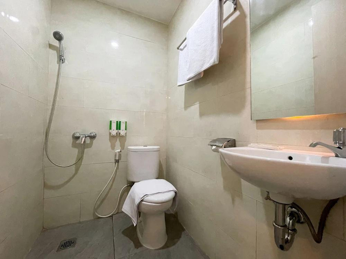 Bathroom, Hin's Hotel, West Jakarta