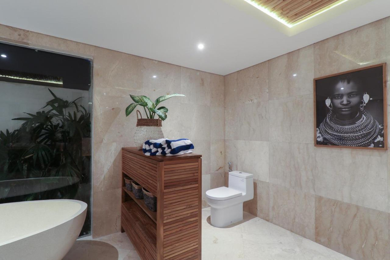 Bathroom 4, The Plantation at Batu Belig, Badung