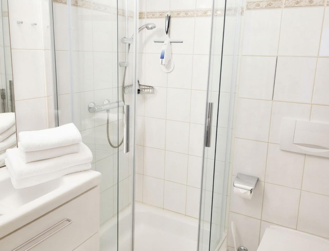 Bathroom 2, Traumerei, Rostock