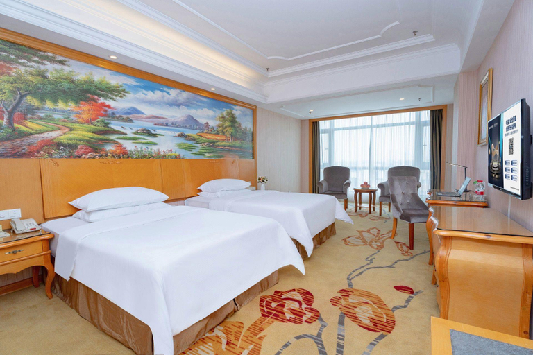 Bedroom 2, Vienna Hotel Hunan Hengyang Railway Station, Hengyang
