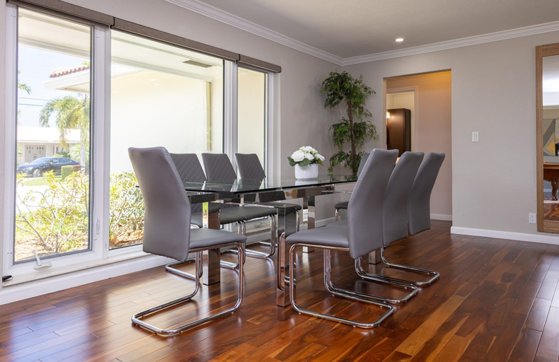 Interior 5, Dockside Daydreams, Cozy, Canal Front With Pool, Broward
