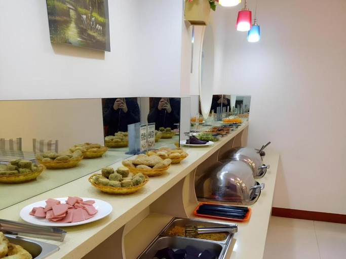 Food & Drinks 5, GreenTree Inn Heze Mudan Road Bus Terminal Station Express Hotel, Heze