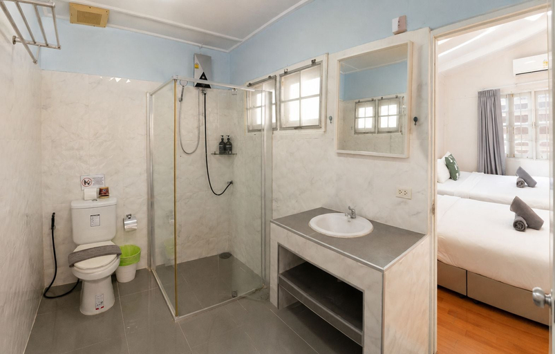 Bathroom 3, MaMa Beach Pool Villa Pattaya, Pattaya
