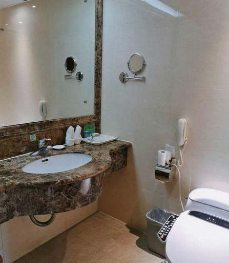 Bathroom 3, Rushan International Hotel, Weihai