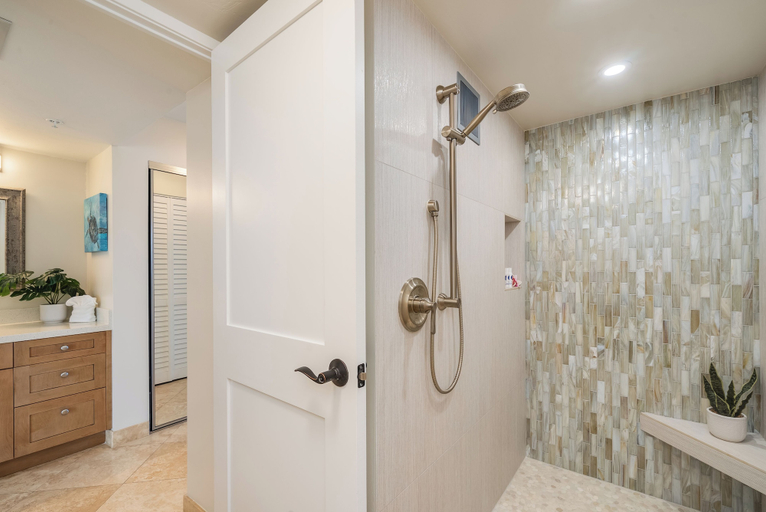 Bathroom 3, Oceanfront 2BD w Pool AC, Stunning Views - Mahana 701, Maui