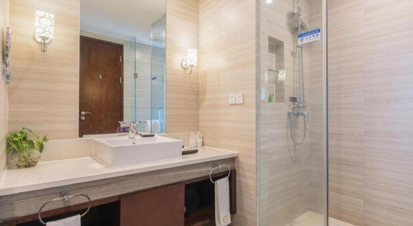 Bathroom 4, Serenity Marina Hotel, Sanya