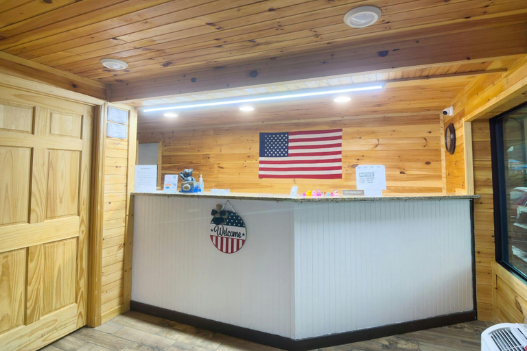 Others 4, Tennessee Mountain Lodge Riverside by OYO, Sevier