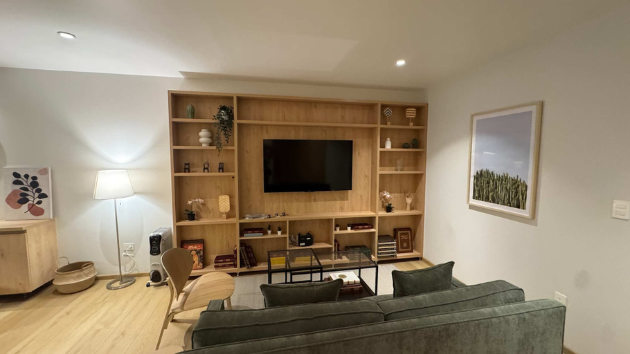 Room 5, w Upscale 2BR With Private Terrace in Roma Norte, Mexico City