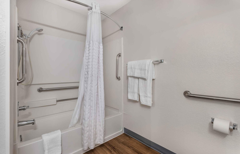 Bathroom 4, Extended Stay America Suites Daytona Beach Speedway, Volusia