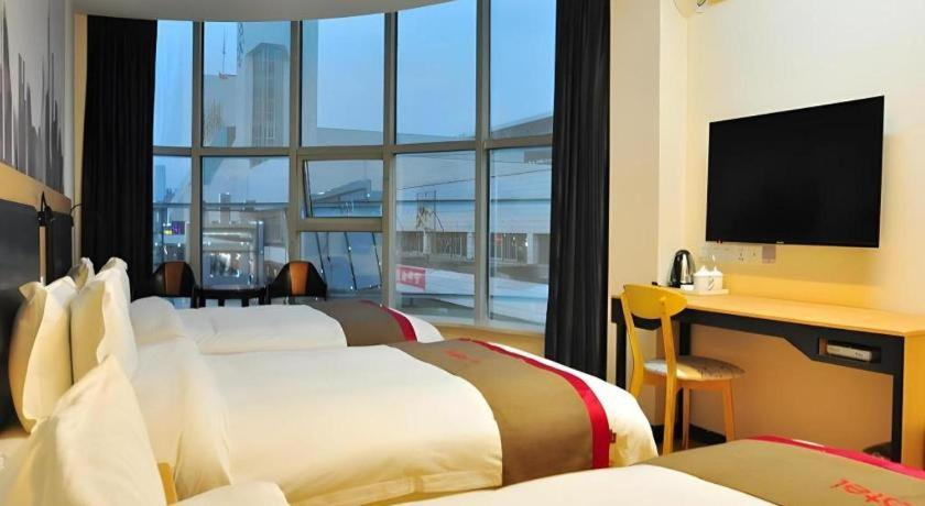 Bedroom 5, Thank Hotel Jiangxi Jiujiang Lianxi District Railway Station Square, Jiujiang