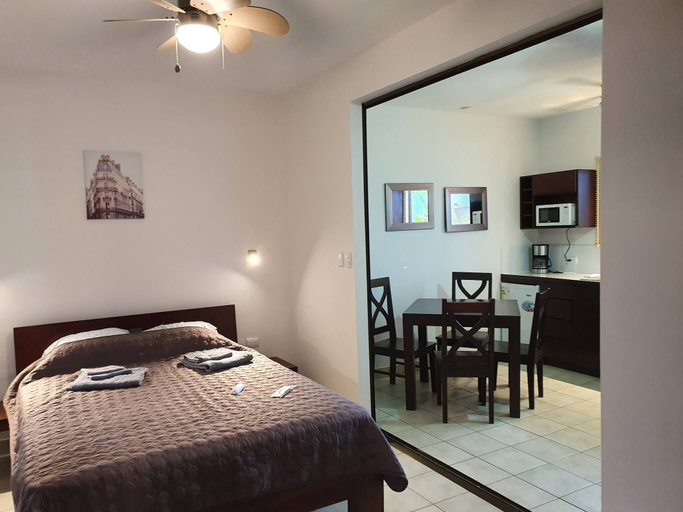 Room 2, Marina Loft Unit 103 1 Floor, Carrillo