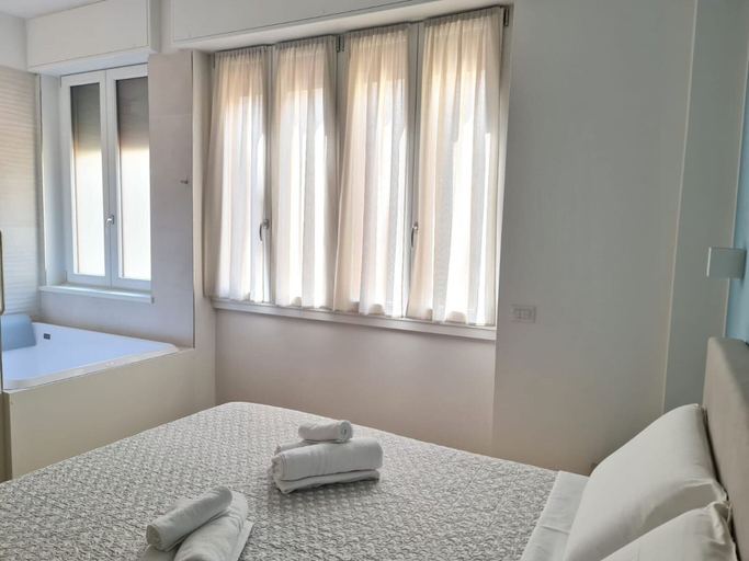 Room 3, Vittoria Suite in Pavia, Pavia