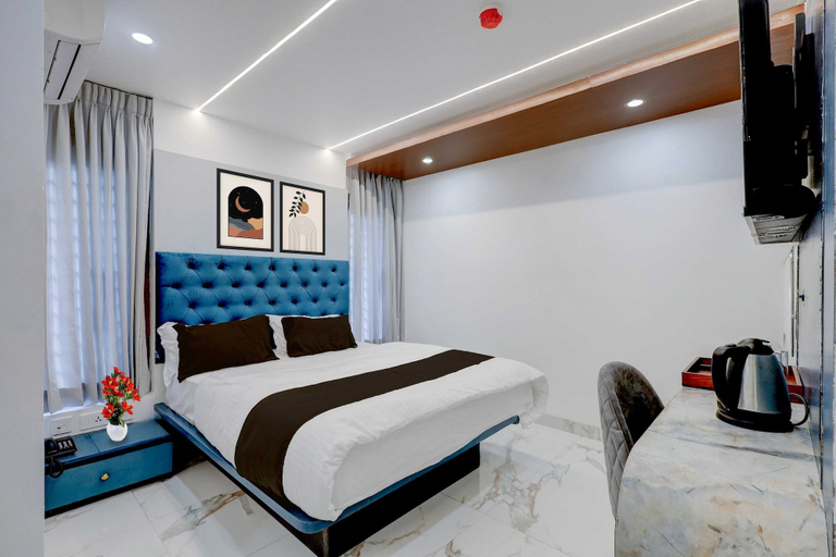 Room 5, Classic Suvedhi Tower, Ernakulam