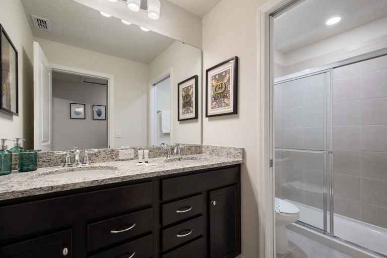 Interior 2, 10br Game & Theme Villa w/ Pool, Spa + Near Disney, Polk