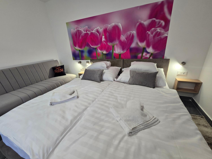 Bedroom 2, Helena Hotel & SPA, Mosonmagyaróvár