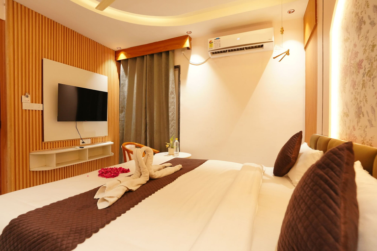 Room 3, Hotel Ayushman Ganga, Garhwal