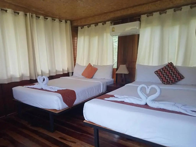 Bedroom 2, Chiewlan Camp and Resort, Ban Ta Khun