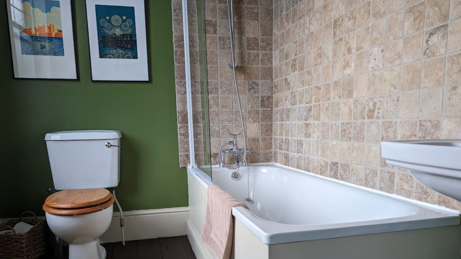 Bathroom, 17 Trent Road, London