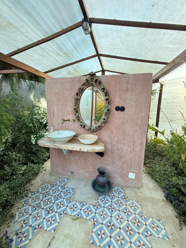 Bathroom 4, Monte da Serra de Baixo, Sines
