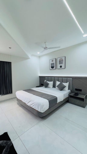 Room 5, Hotel HR Hills, Gandhinagar
