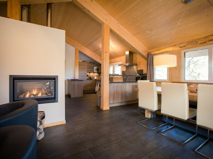 Dining 2, Cabin in Turrach With Sauna and Balcony, Murau