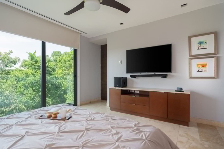 Room 2, Hidden Away in the Jungle Near the Beach, Cozumel
