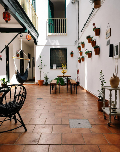 Others 5, Maria Magdalena - Room 3, Málaga