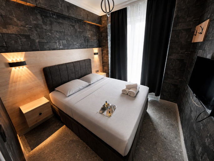 Room 3, Luna Suites Hotel, Merkez