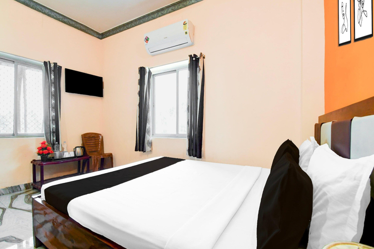 Room 2, Classic Hotel Laxmi Guest House, Puri